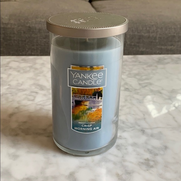 New Yankee Candle 12 oz Crisp Morning Air